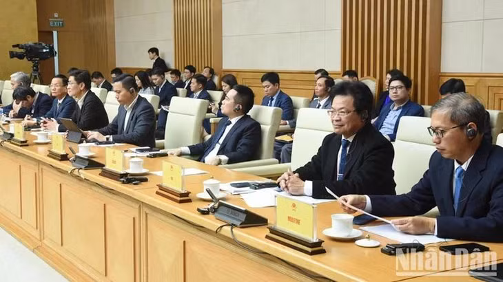 Đại diện lãnh đạo các tập đoàn, tổng công ty, doanh nghiệp lớn của Việt Nam tham dự Tọa đàm (Ảnh: TRẦN HẢI).