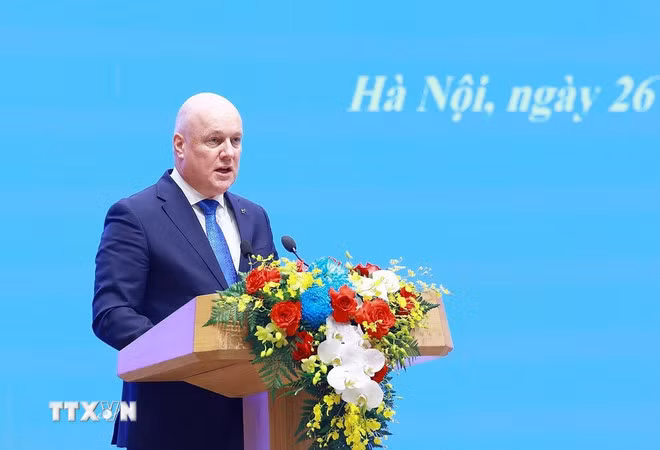 Thủ tướng New Zealand Christopher Luxon phát biểu tại cuộc gặp gỡ báo chí. (Ảnh: Dương Giang/TTXVN)