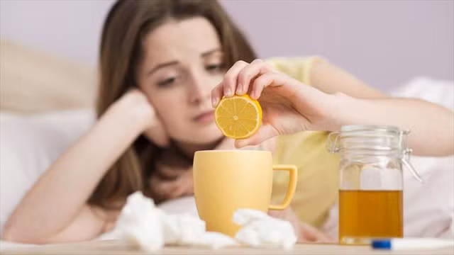 Khi bị cúm, uống nhiều chất lỏng là chìa khóa để cơ thể phục hồi nhanh chóng.