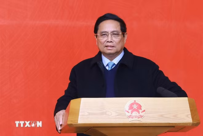 Thủ tướng Phạm Minh Chính phát biểu tại buổi gặp các lãnh đạo, nguyên lãnh đạo Đảng, Nhà nước. (Ảnh: Dương Giang/TTXVN)