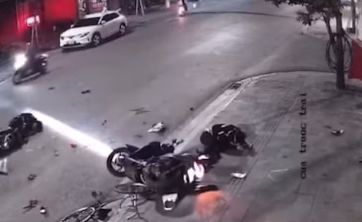 Hiện trường vụ tai nạn thương tâm.