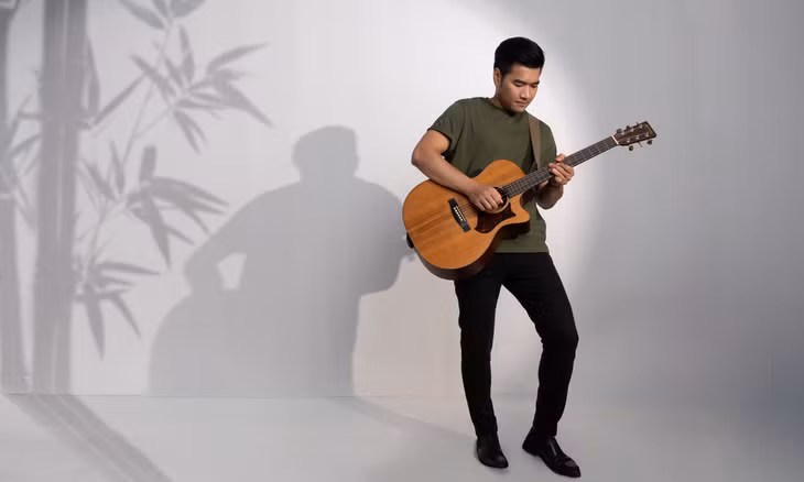 Tạ Quang Thắng hát "Tre Việt Nam".