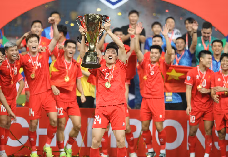 Tuyển Việt Nam cải thiện đáng kể trên BXH thế giới nhờ chức vô địch ASEAN Cup. Ảnh: S.N