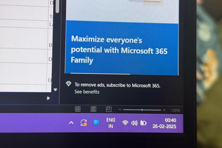 Ứng dụng yêu cầu mua gói Microsoft 365 để bỏ quảng cáo. Ảnh: Digital Trends.
