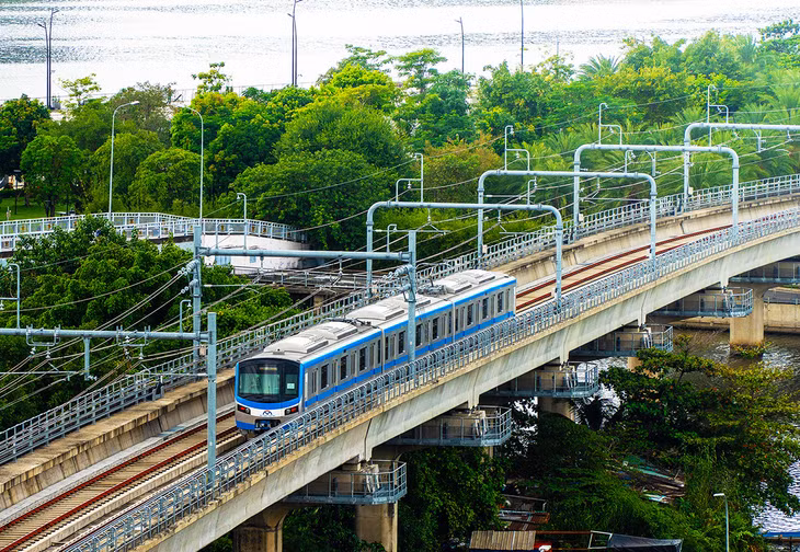 Metro Bến Thành - Suối Tiên đi vào hoạt động, giúp giảm phát thải cho TPHCM.