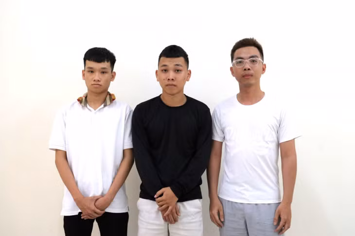 Các đối tượng gây án.