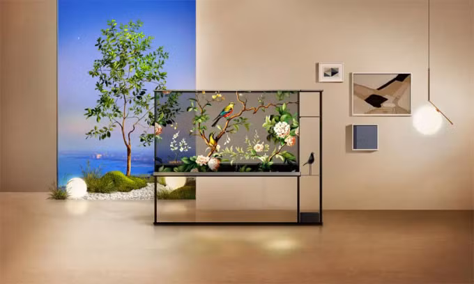 TV OLED trong suốt đầu tiên trên thế giới. Ảnh: LG
