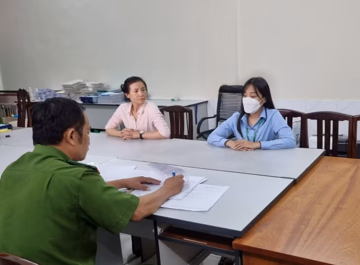 Các bị can Nguyễn Thị Mai Nhi và Lê Thị Thu Hà giúp sức cho bà Hằng trong các buổi livestream.