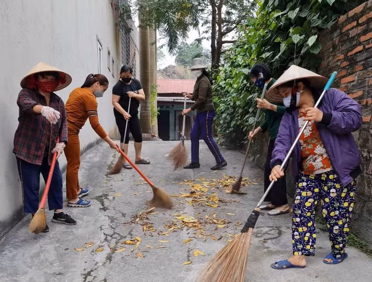 Hội LHPN phường Quang Hanh phát động hội viên tham gia tổng vệ sinh môi trường chào mừng Tết dương lịch 2023.