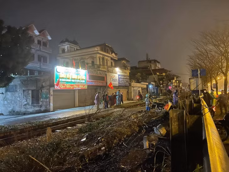 Hiện trường vụ tai nạn vào đêm 4/2.