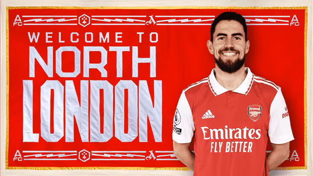 Jorginho gia nhập Arsenal từ Chelsea.