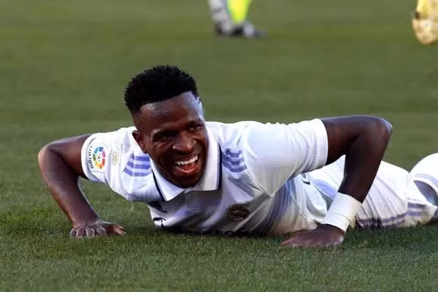 Vinicius lại bị phân biệt chủng tộc ảnh 1