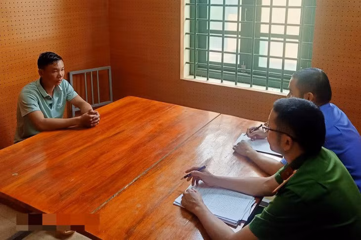 Qua quá trình đấu tranh, Triệu Tạ Mềnh đã thừa nhận hành vi hiếp dâm nữ hướng dẫn viên du lịch - Ảnh: Công an cung cấp