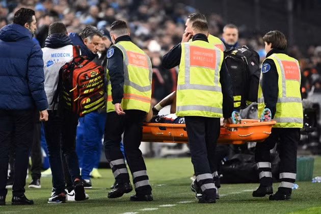 Kimpembe chấn thương nặng.