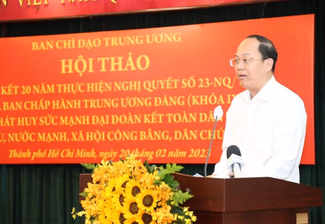 Phó Bí thư Thành ủy TPHCM Nguyễn Hồ Hải tham luận tại Hội thảo - Ảnh: VGP/Vũ Phong