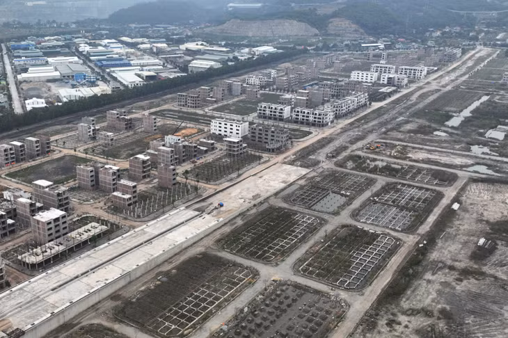 Tuyến đường trục chính qua Khu đô thị FLC hiện chủ đầu tư đang khẩn trương triển khai các hạng mục, đảm bảo đồng bộ kết nối, để đưa vào khai thác, phát huy hiệu quả sau đầu tư.