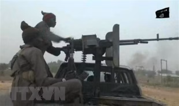 Cac tay sung thanh chien tan cong trai ti nan tai Niger hinh anh 1