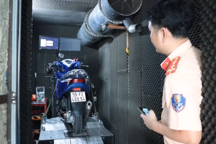 Các lò độ xe trang bị hệ thống test xe độ cho "quái xế".