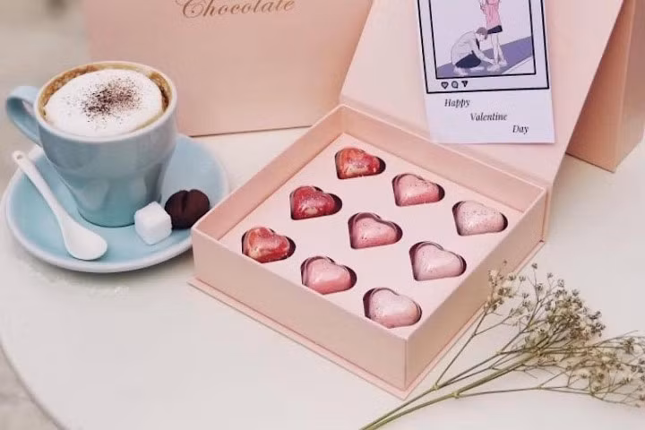 Một hộp chocolate handmade dịp lễ tình yêu. (Ảnh chụp màn hình)