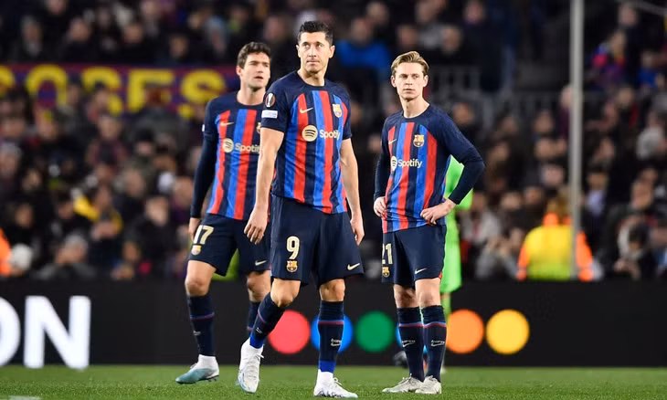 Barca suýt thua Man Utd hồi giữa tuần. Ảnh: AFP