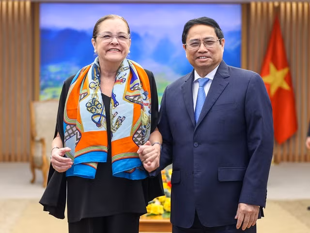 Thủ tướng Phạm Minh Chính tiếp Bộ trưởng Ngoại giao nước Cộng hòa El Salvador Alexandra Hill Tinoco đến chào nhân chuyến thăm chính thức Việt Nam - Ảnh: VGP/Nhật Bắc