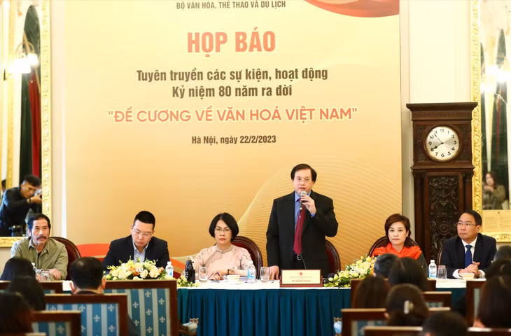 Họp báo giới thiệu các hoạt động kỷ niệm 80 năm ra đời "Đề cương về văn hóa Việt Nam" (1943 - 2023). Ảnh: Trần Huấn