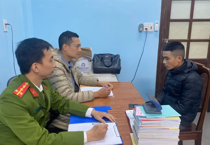 Đối tượng Lê Tuấn Lương tại cơ quan Công an.