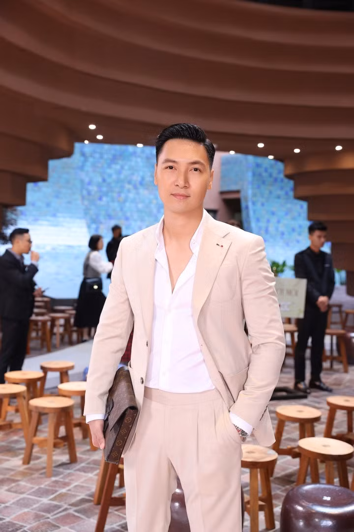 Diễn viên Mạnh Trường được coi là một trong những soái ca màn ảnh Việt.