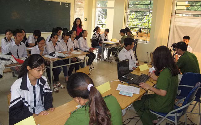 Nhà nước sẽ cung cấp nhiều giải pháp, tiện ích phục vụ đối với công dân dưới 14 tuổi trên cơ sở sử dụng thẻ CCCD gắn chíp.