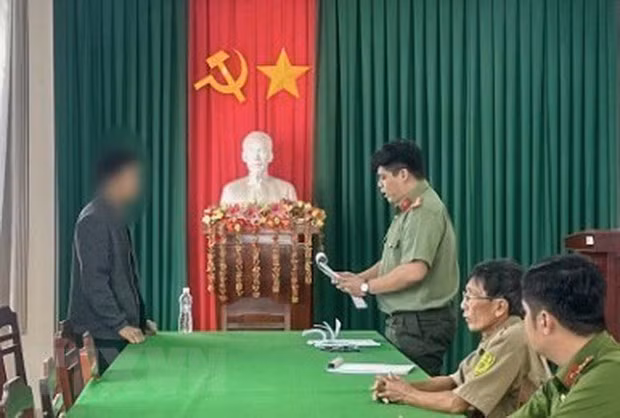 Xu phat thanh nien dang tin xuyen tac sau khi truot vien chuc hinh anh 1