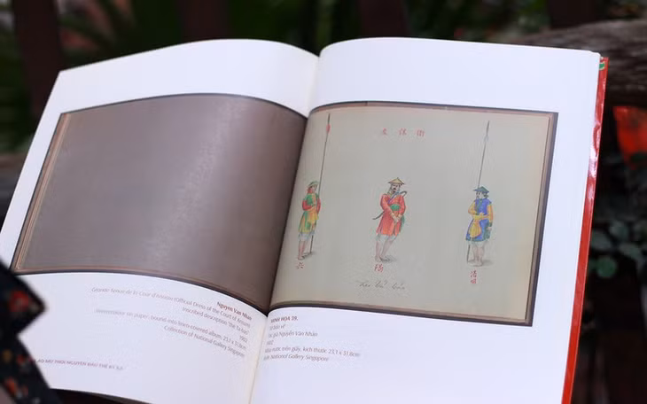 Tả bảo vệ.