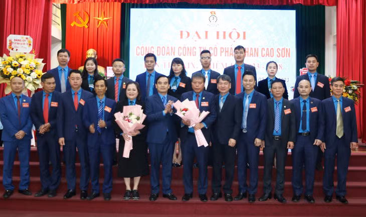 Ban chấp hành Công đoàn Công ty CP Than Cao Sơn nhiệm kỳ 2023-2028 ra mắt tại Đại hội.