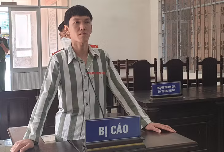Bị cáo Phạm Minh Gấm tại phiên tòa sơ thẩm vào chiều 26/9. Ảnh: Thế Minh.