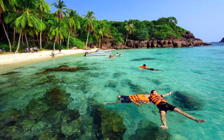 Du lịch Phú Quốc đang khá vắng vẻ (Ảnh: VietSense Travel)