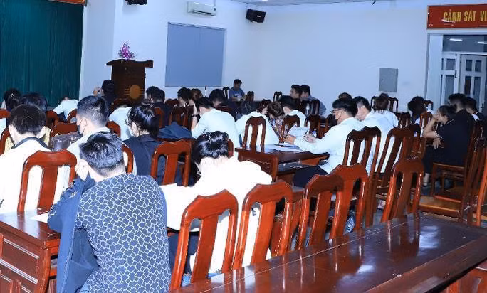Công an Đồng Nai tạm giữ 22 người của Công ty Lộc Phúc. Ảnh: CACC