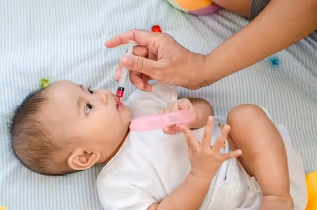 Nếu bạn lo lắng về việc con gặp phải các tác dụng phụ tiềm ẩn, hãy nói chuyện với bác sĩ nhi khoa. (Ảnh: ITN)