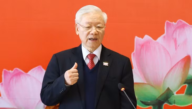Tổng Bí thư Nguyễn Phú Trọng: "Nghề báo là nghề cao quý nhưng vô cùng gian khổ, khó khăn. Nhà báo phải hiểu đúng và nắm rất vững chức năng, nhiệm vụ của tờ báo mà mình phụng sự, cộng tác. Những người làm báo phải có cố gắng lớn, quyết tâm cao và thực sự có lòng say mê, yêu nghề, ham học hỏi và đặc biệt là có một phương pháp làm việc đúng".