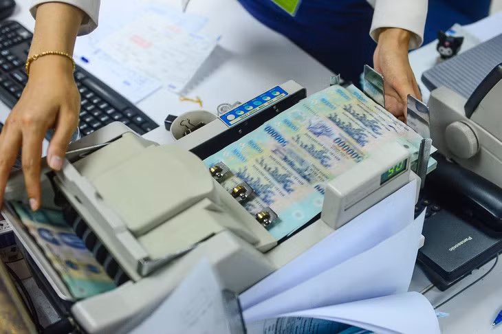 Trong bảng 10 doanh nghiệp lợi nhuận tốt nhất Việt Nam nói chung, chiếm quá nửa là ngân hàng - Ảnh: QUANG ĐỊNH
