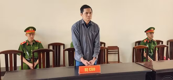 Bị cáo Trần Ngọc Hồng bị phạt 6 năm tù. Ảnh: Nguyên Anh