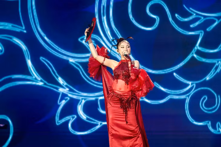 Thu Thủy Annie là thí sinh phải dừng lại tại live show 3 của cuộc thi.