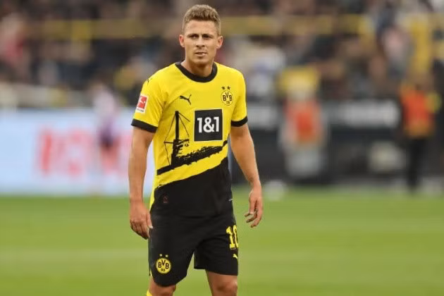 Thorgan Hazard chia tay Dortmund để đến Anderlecht.