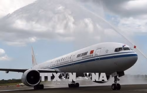 Máy bay của hãng hàng không Air China. Ảnh tư liệu: AFP/TTXVN