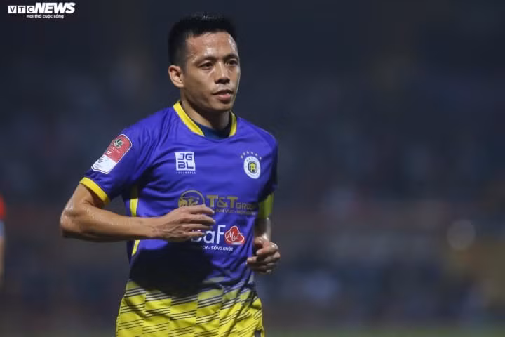 Văn Quyết là cầu thủ nội ghi bàn nhiều nhất V-League 2023. (Ảnh: Minh Anh)