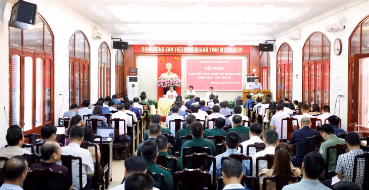 Quang cảnh hội nghị