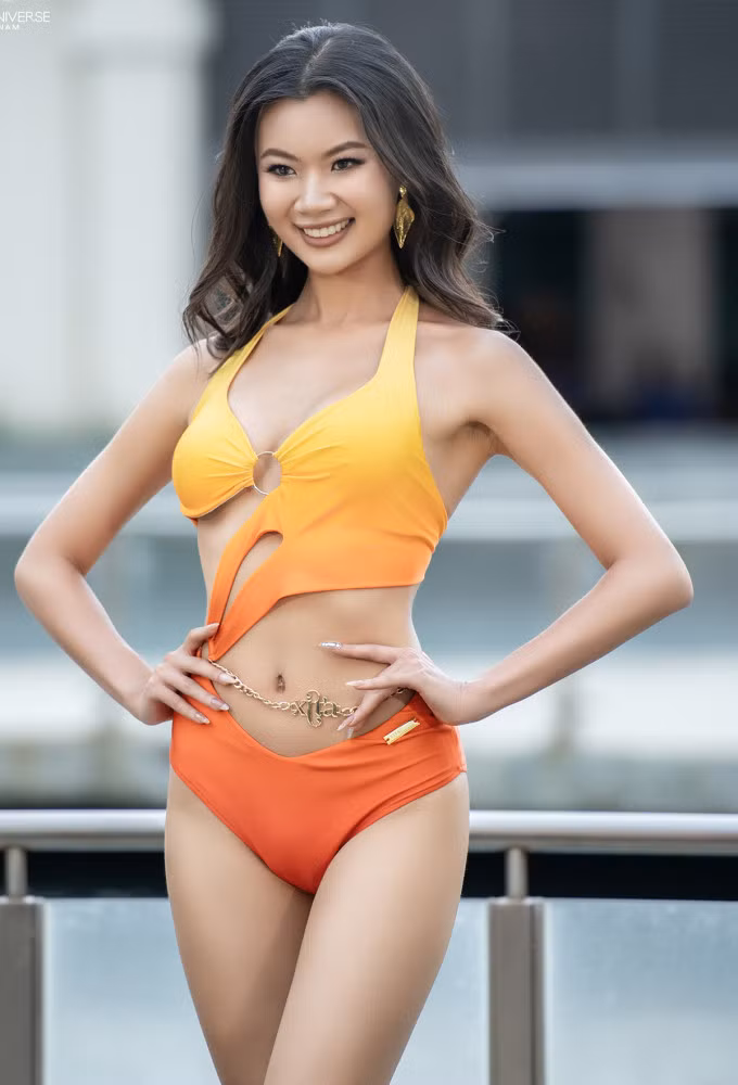 Trịnh Thị Hồng Đăng là gương mặt mới ở cuộc thi nhan sắc. Cô cao 1,71 m, số đo ba vòng 86-60-91 cm. Người đẹp sinh ra và lớn lên ở Moskva (Nga), hiện là huấn luyện viên sức khỏe tinh thần.