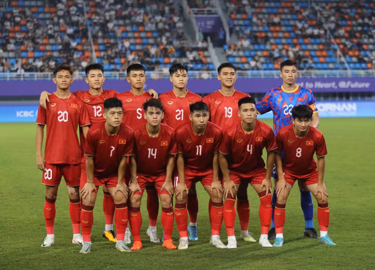 nhưng việc gọi quá nhiều cầu thủ trẻ ở đợt tập trung rất quan trọng tới có phần hơi gấp