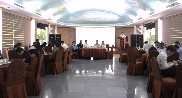 Quang cảnh tọa đàm hiệu chỉnh Bộ phiếu khảo sát DDCI Quảng Ninh năm 2023.