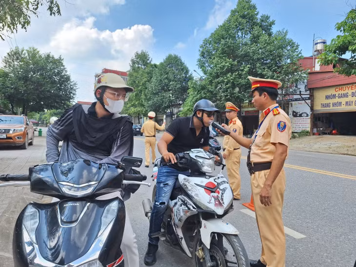 Kết quả kiểm tra cho thấy nhiều cán bộ, công chức tại Thái Nguyên vi phạm nồng độ cồn, các đơn vị đang vào cuộc xác minh, đề nghị xử lý nghiêm theo quy định.