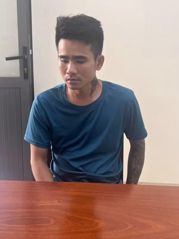 Nguyễn Khánh Trình bị bắt giữ tại cơ quan điều tra.