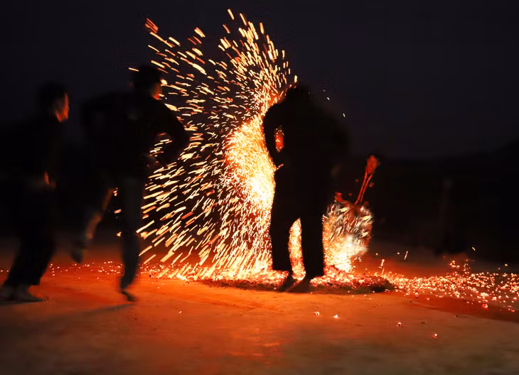 Vũ điệu thần lửa.